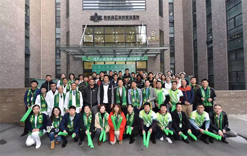 2國安隊員與慈銘醫護人員合影.jpg 2國安隊員與慈銘醫護人員合影.jpg